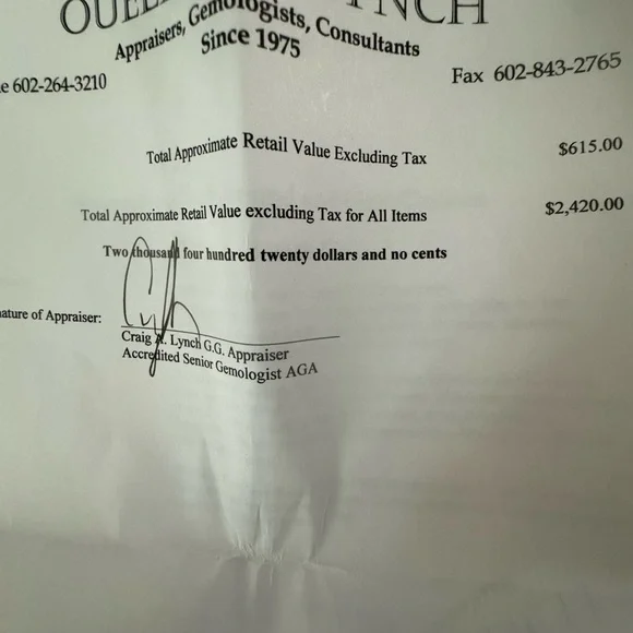 💥PRICE DROP💥👰‍♀️ Womens 14 kt white gold wedding band. 9 diamonds. FIRM! - Picture 5 of 5